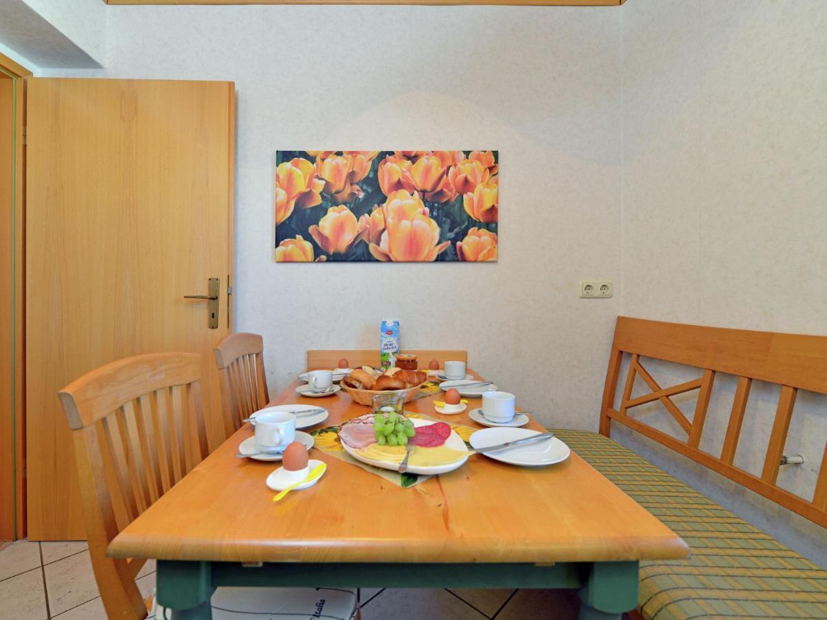Holiday In The Sauerland Region In Unique Location Willingen  Zimmer foto